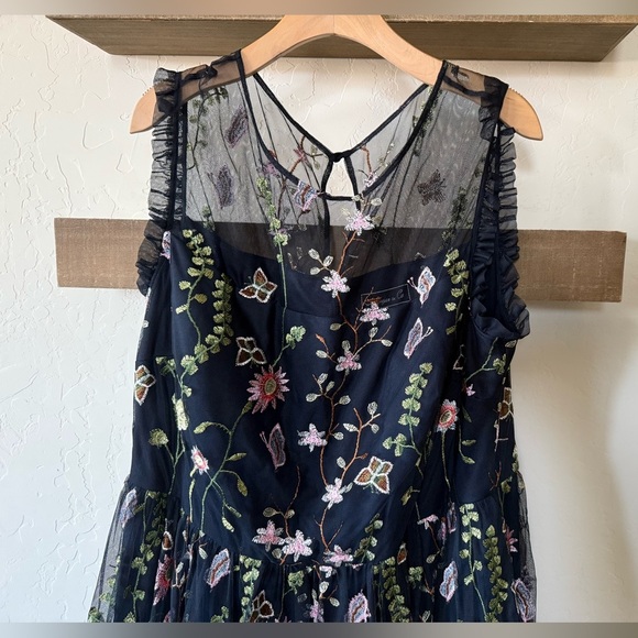 Morgan & Co|Fully Embroidered Floral Black maxi dress,sleeveless & fairy style• - Picture 4 of 16